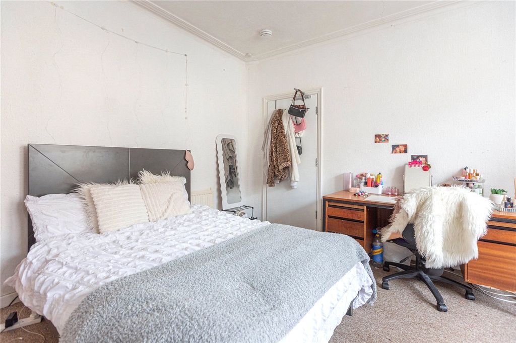 Property photo 3 of 23 Picture No. 23