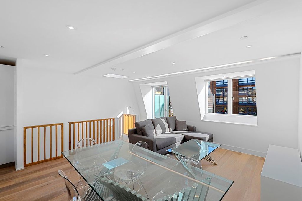 Property photo 3 of 13 d7E1d3ee-A0B0-4325-Bec1-7232943134A9Cabgwl - 6 Pop