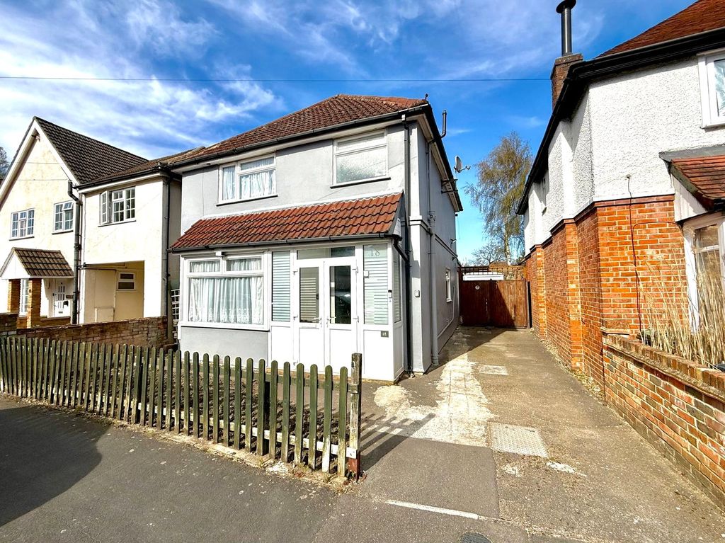 Property photo 1 of 19 Picture No. 02