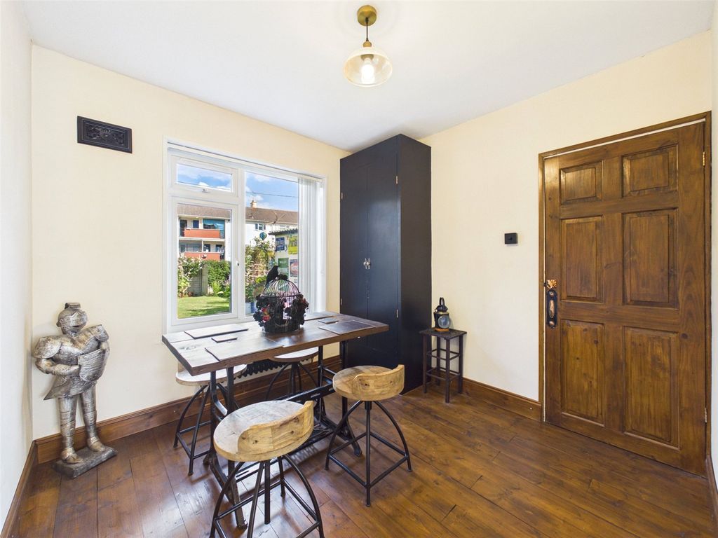 Property photo 3 of 16 Picture No. 05