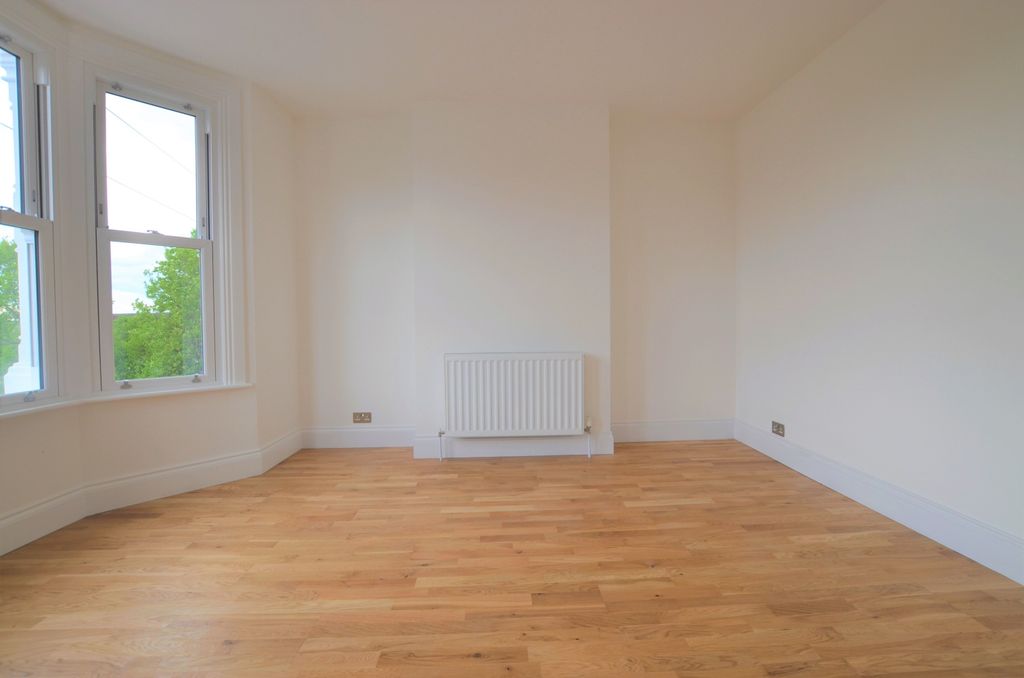 Property photo 3 of 13 Bedroom