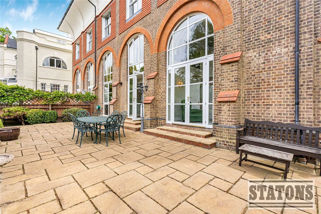 Property photo 2 of 31 Picture No. 08
