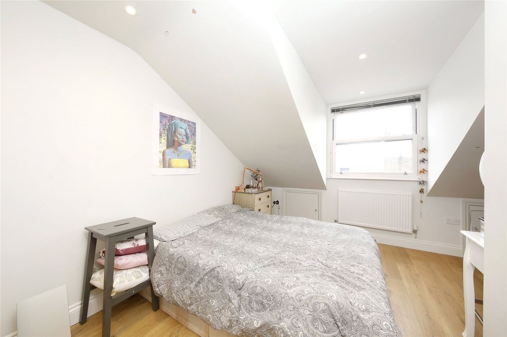 Property photo 3 of 9 Bedroom One