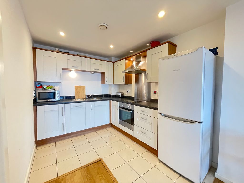 Property photo 3 of 6