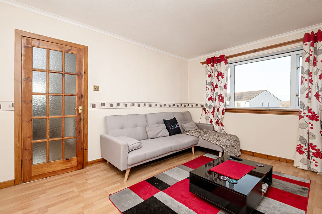 Property photo 3 of 19