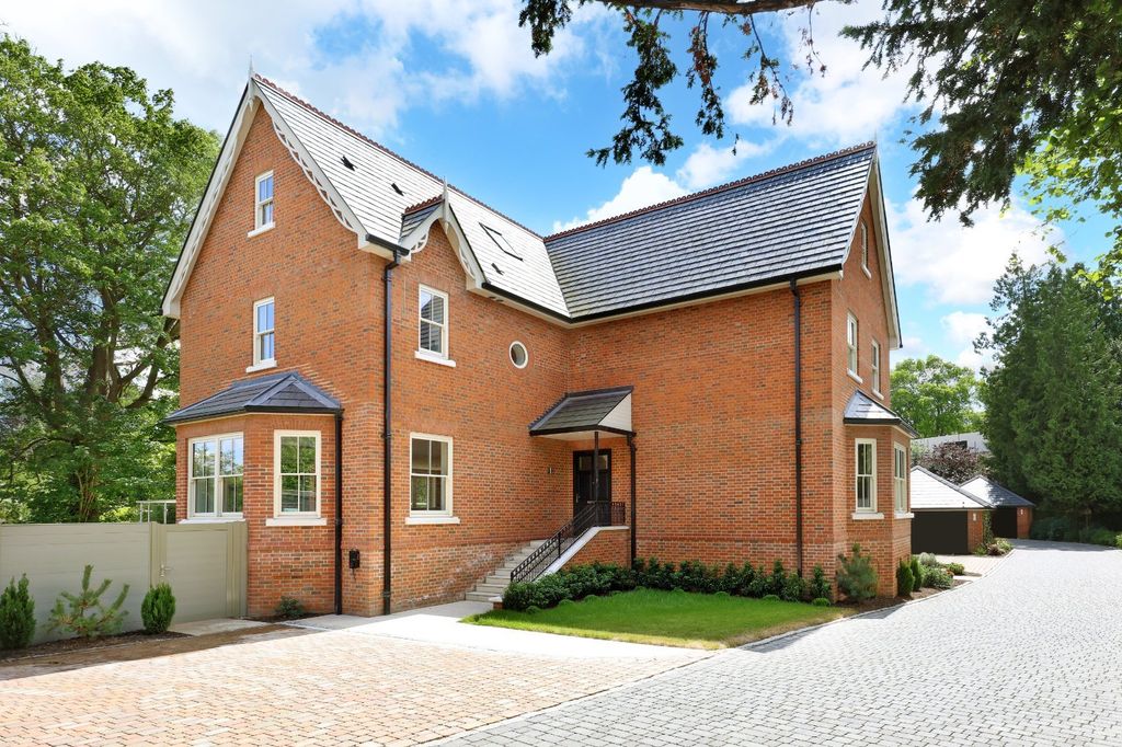 Property photo 1 of 19 Picture No. 25