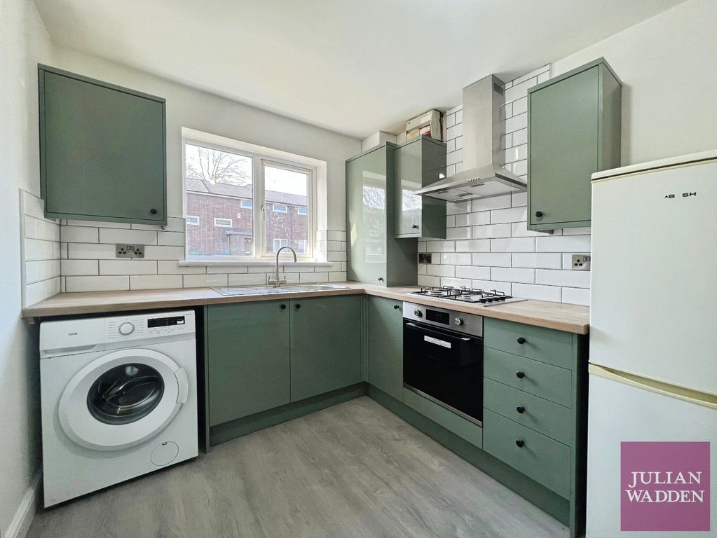 Property photo 3 of 12 Picture 3