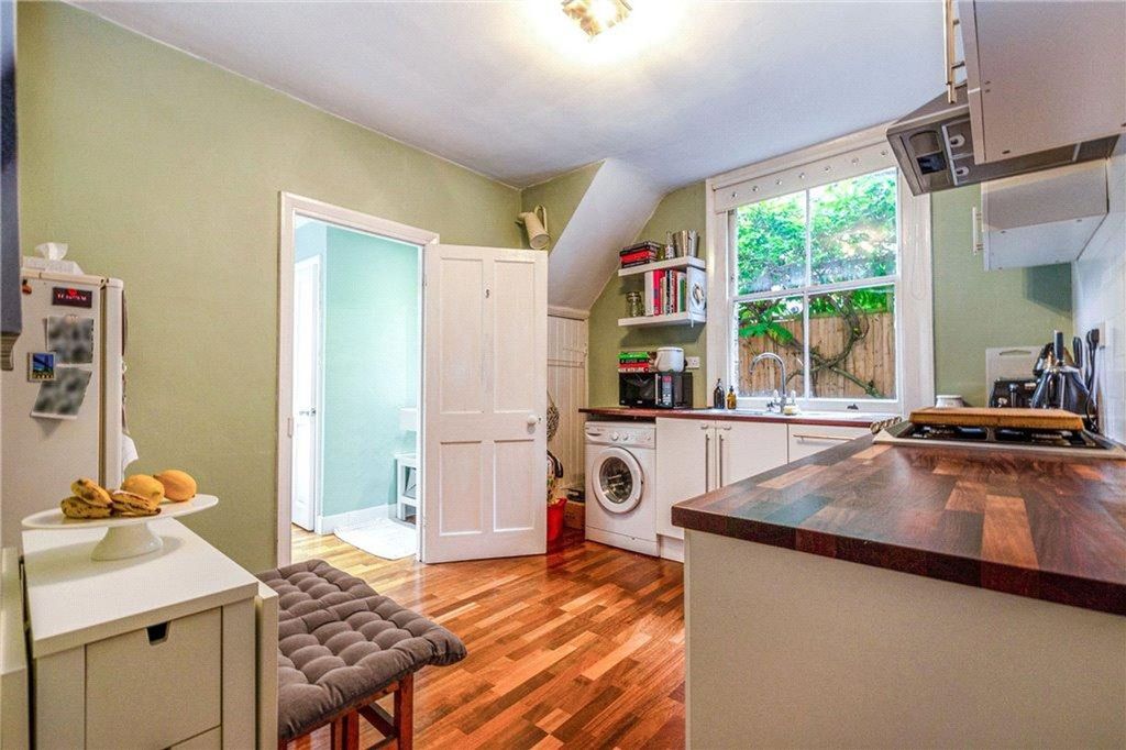 Property photo 2 of 8