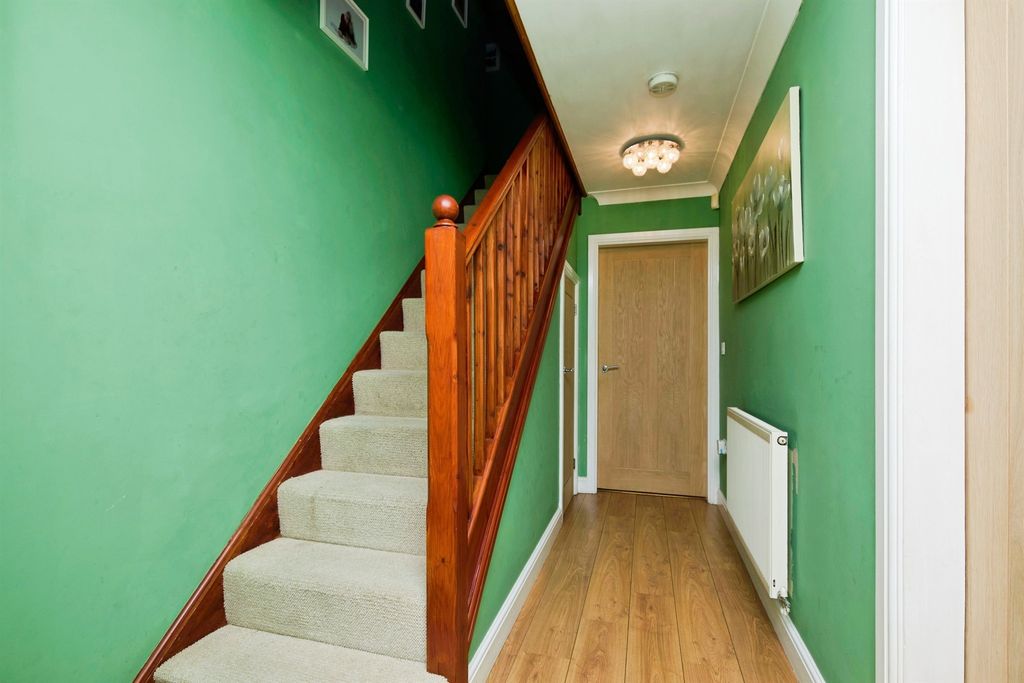 Additional image 5 of 4 bed detached house for saleCastle Court, Heanor DE75