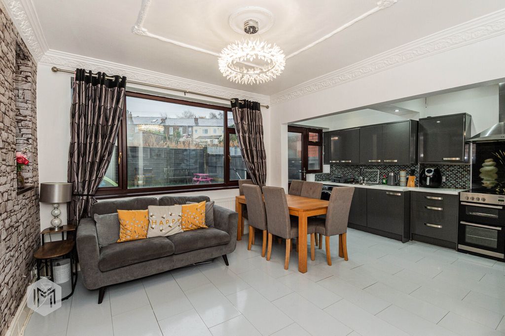 Property photo 3 of 20 Family Room