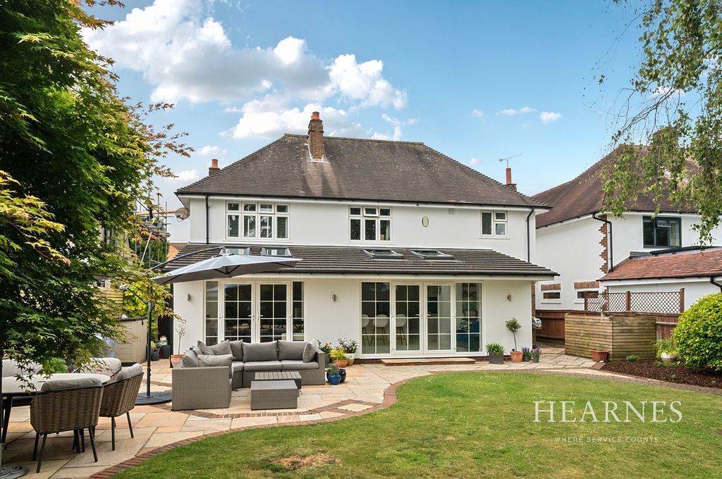 Property photo 1 of 19