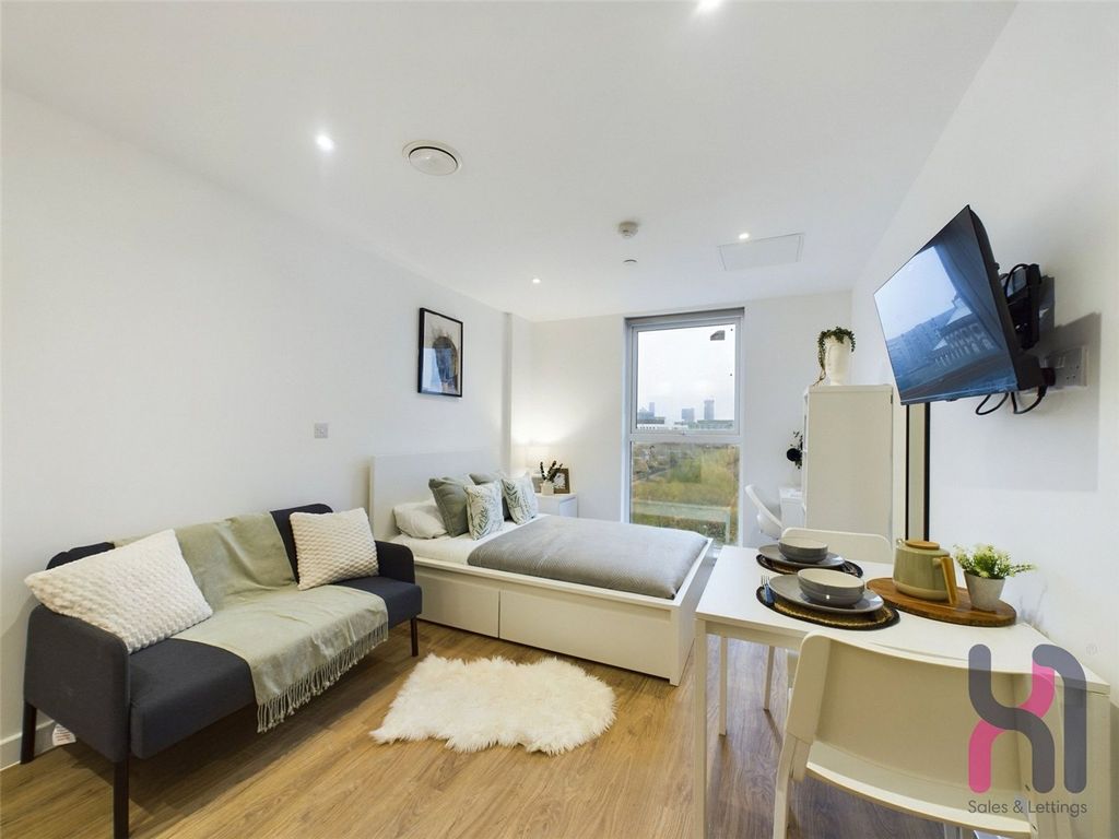 Property photo 1 of 5