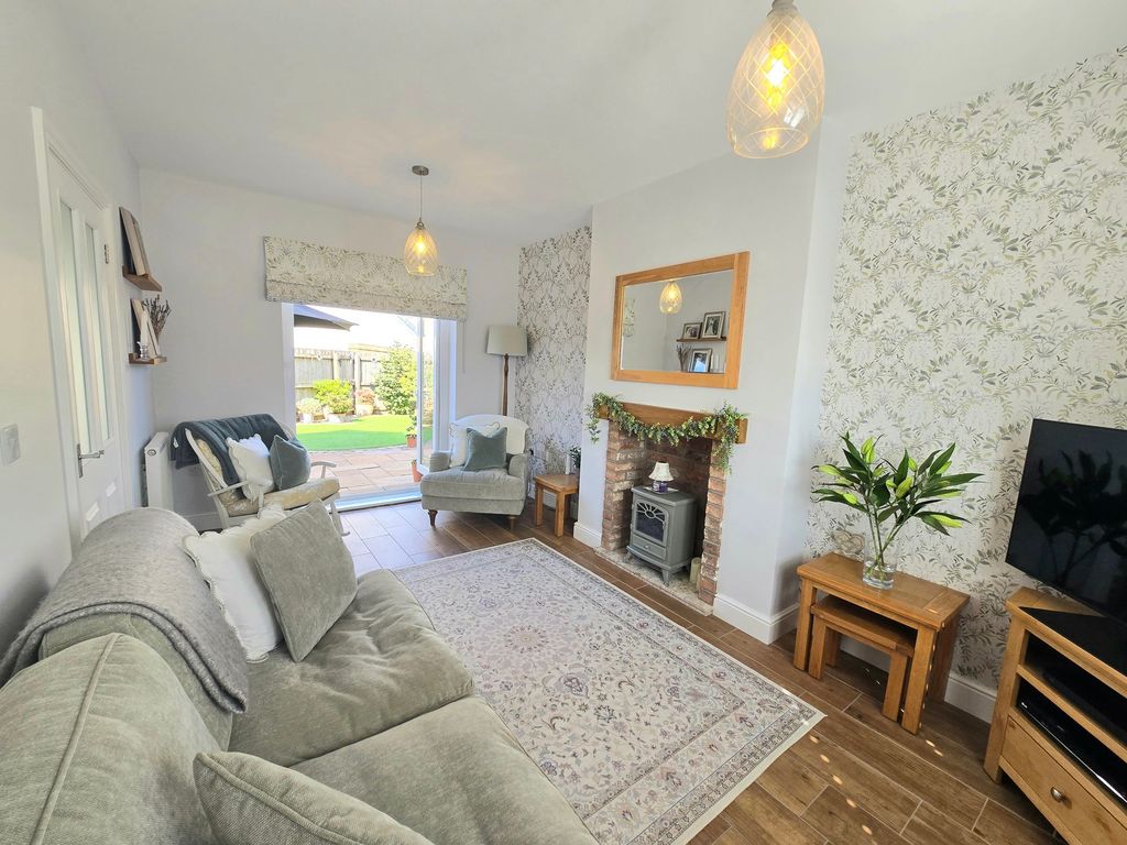 Property photo 2 of 38