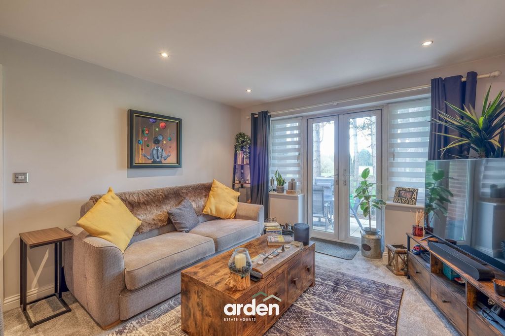 Property photo 3 of 17