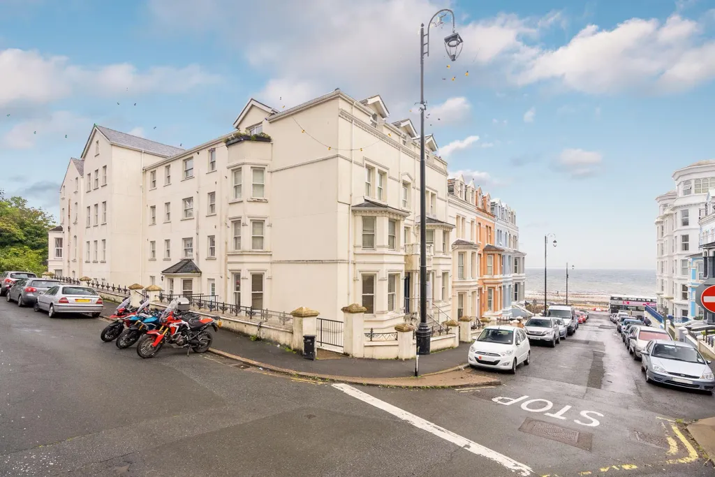 Property photo 2 of 22