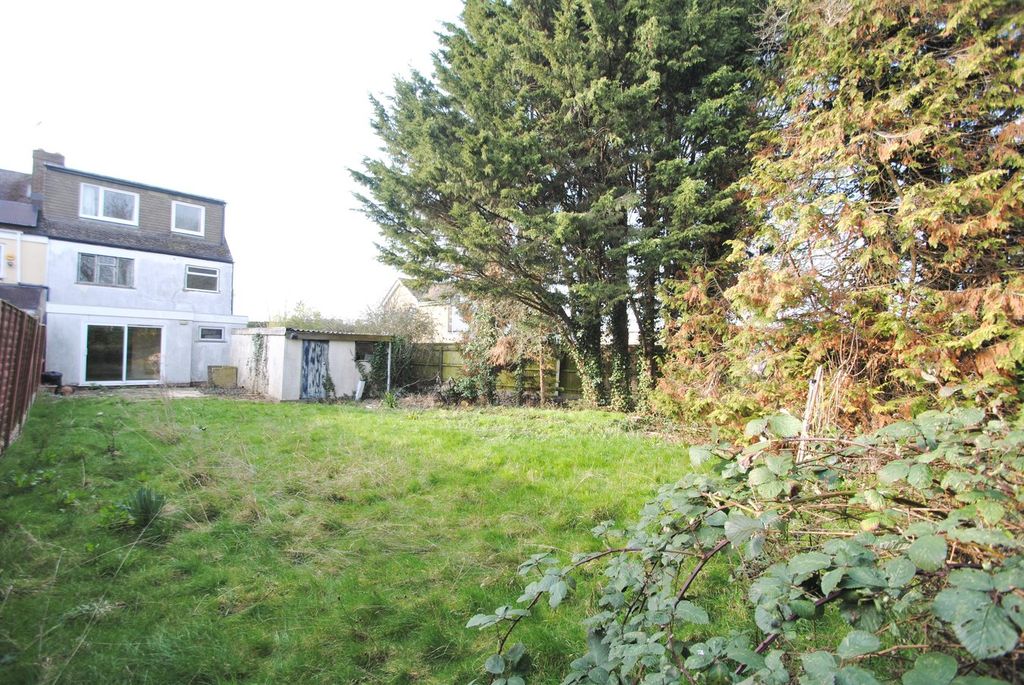 Property photo 2 of 26