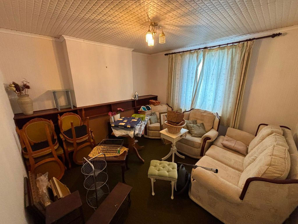 Property photo 3 of 13
