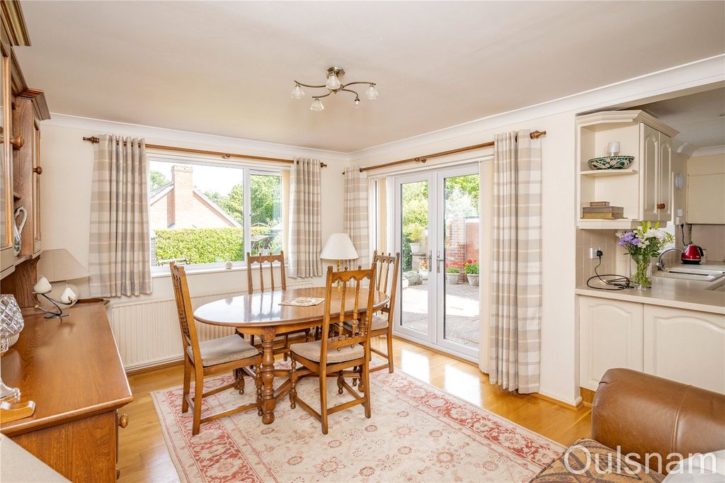 Property photo 3 of 31 Picture No. 27
