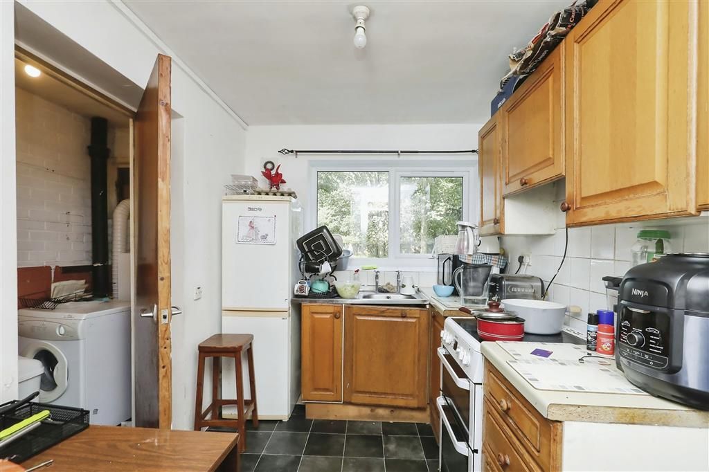 Property photo 3 of 18