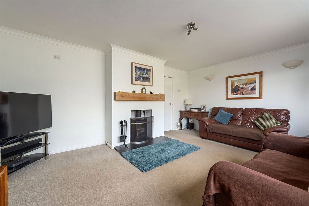 Property photo 3 of 33 Picture No. 26