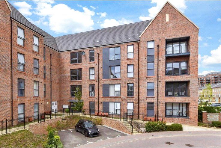 Property photo 1 of 19 Picture No. 02