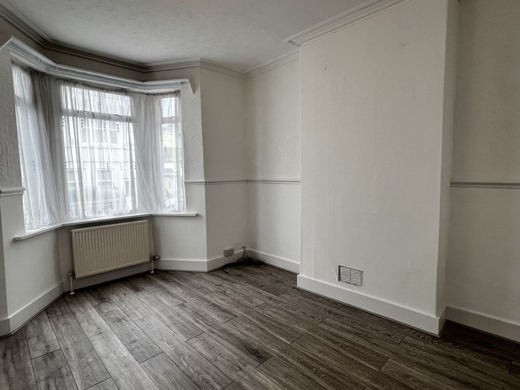 Property photo 3 of 15 Photo 14