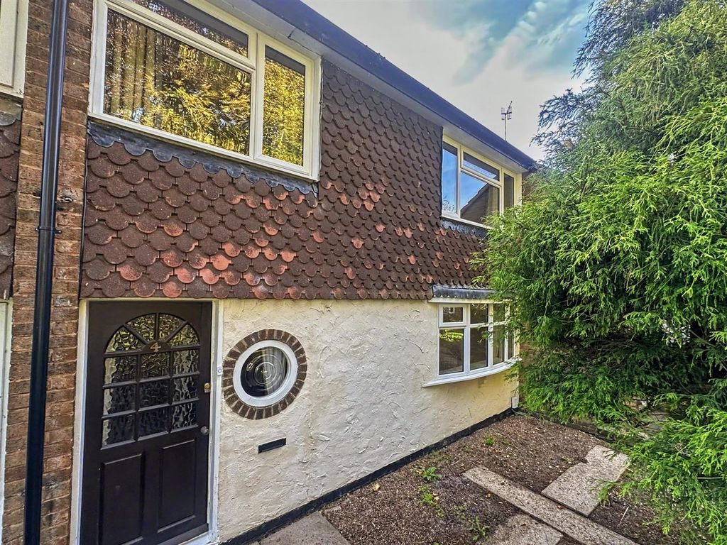 Property photo 2 of 22 Front 2