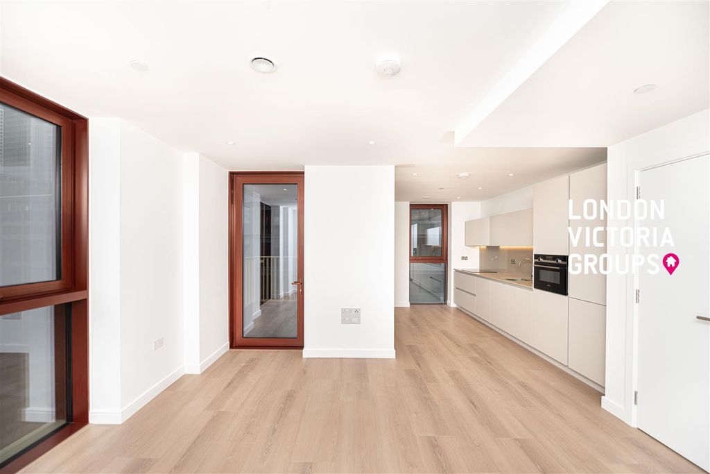Property photo 3 of 16 1-16248.Jpg