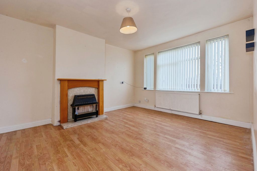 Property photo 3 of 19 Pbox-Img.Jpg