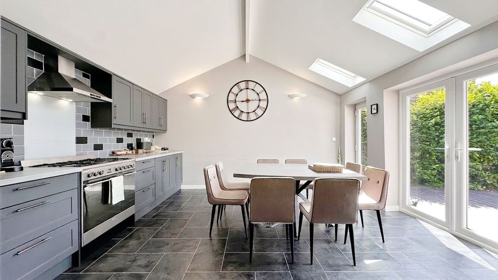 Property photo 2 of 27 Open Plan Dining Kitchen