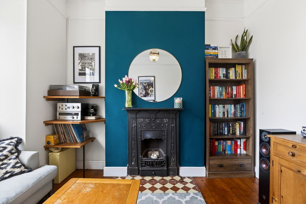 Property photo 3 of 13 Living Room