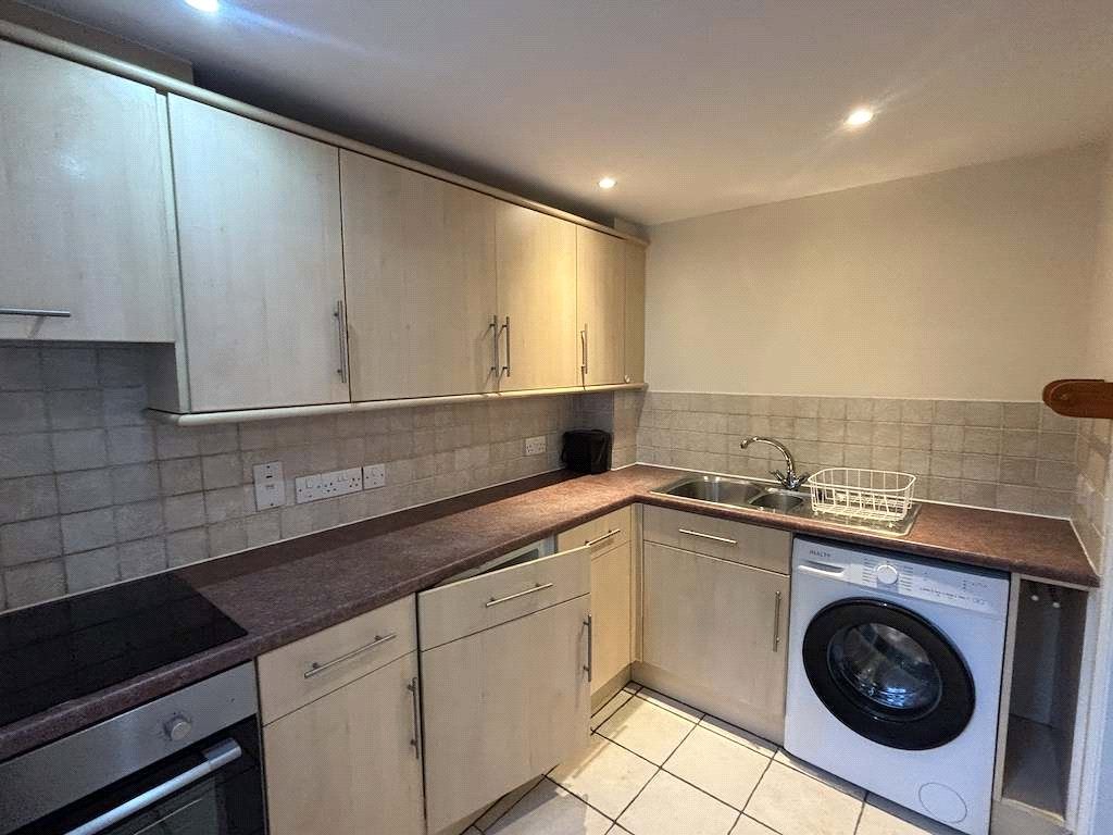 Property photo 1 of 8 Picture No. 05