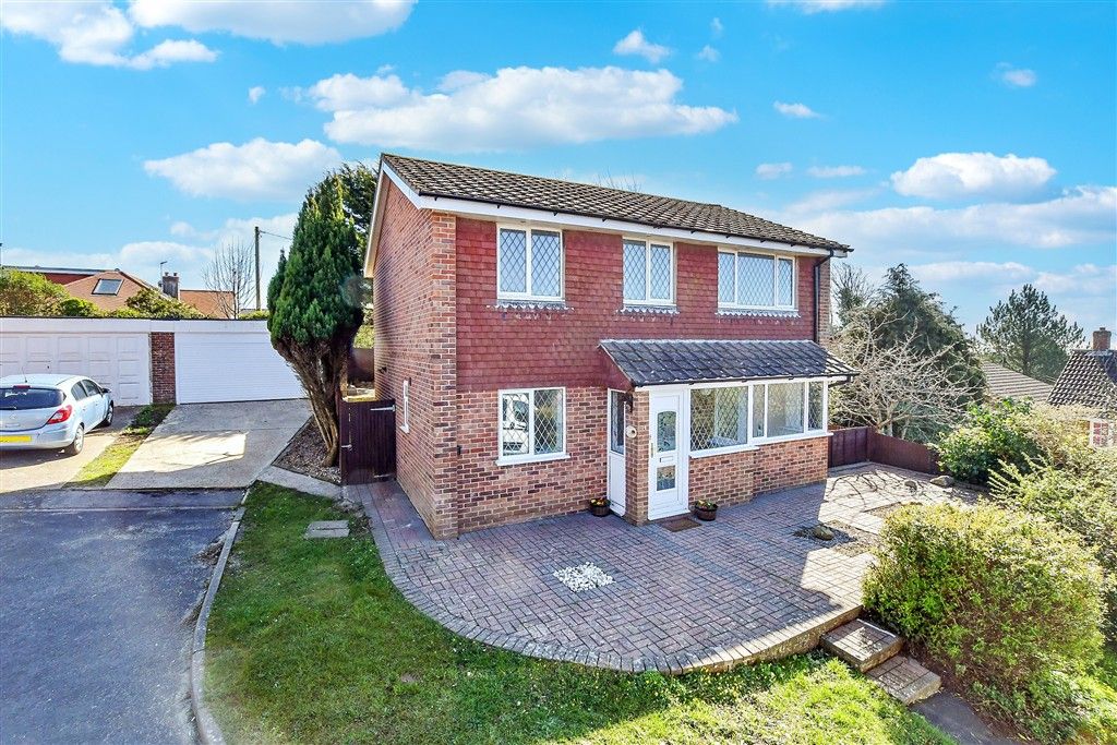 Property photo 1 of 17 External (Web)