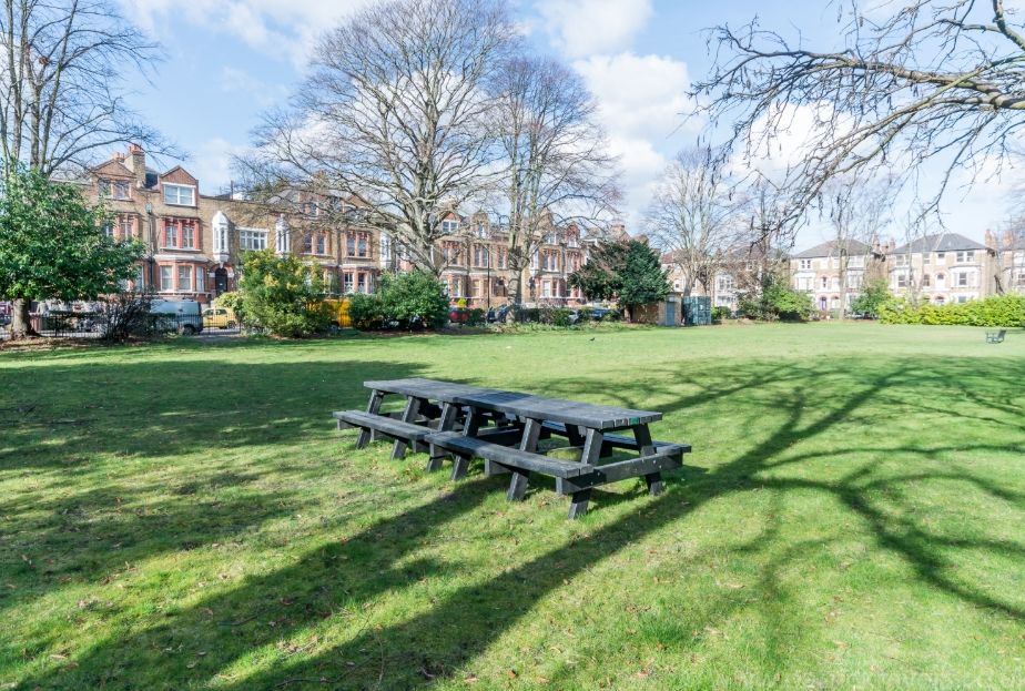 Property photo 2 of 3 Garden