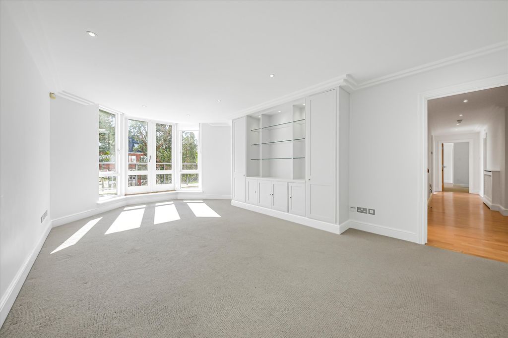 Property photo 1 of 20 Image