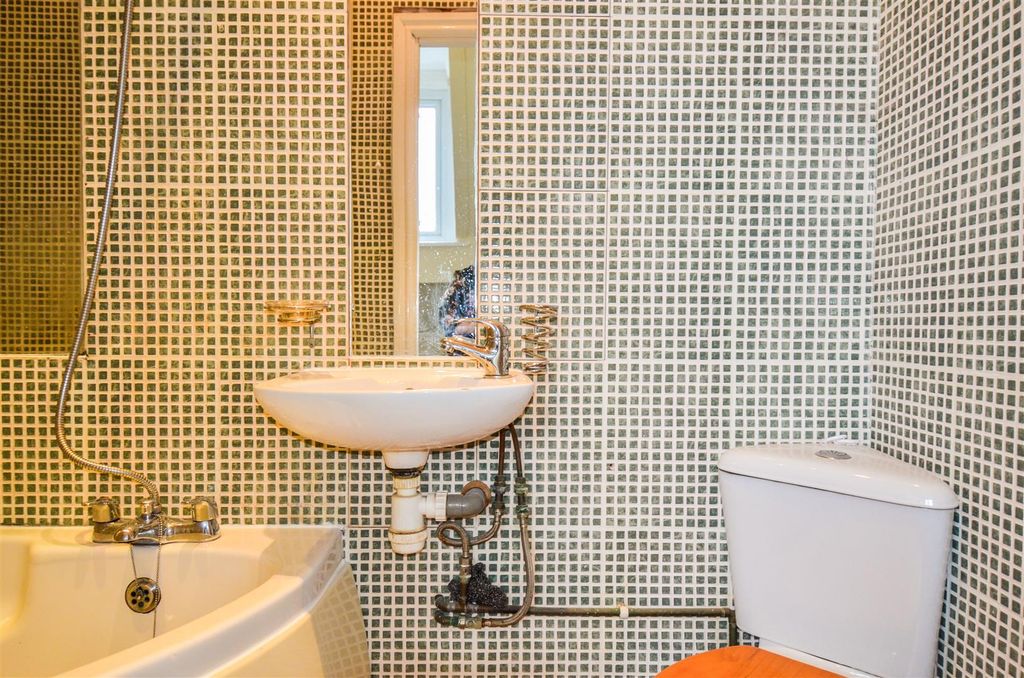 Property photo 2 of 4 Oul_0035.Jpg