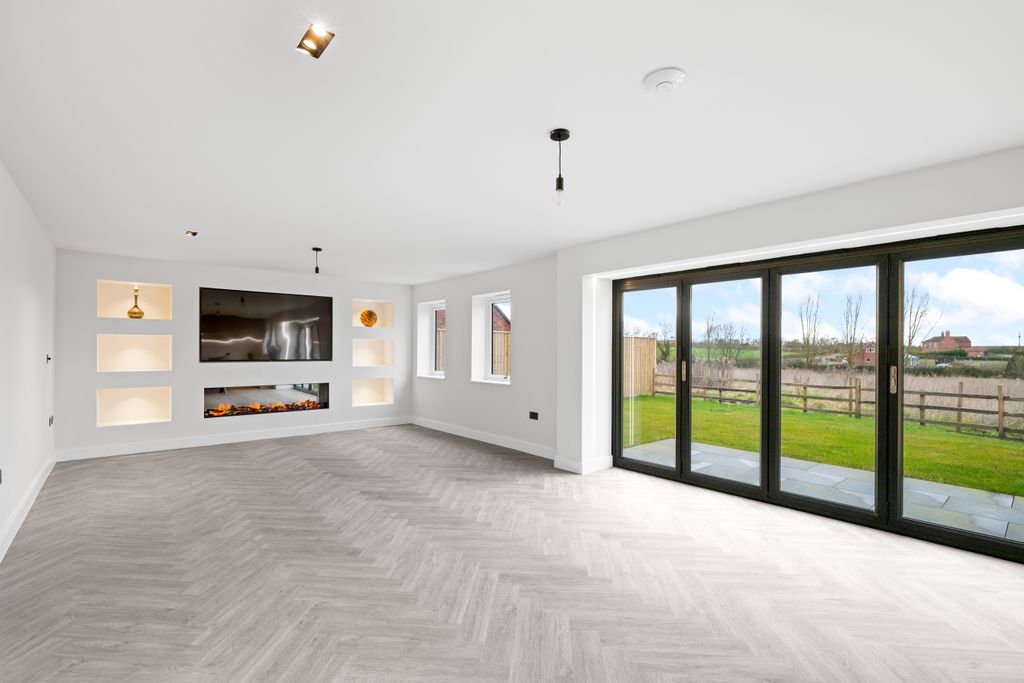 Property photo 3 of 33 Img_7909