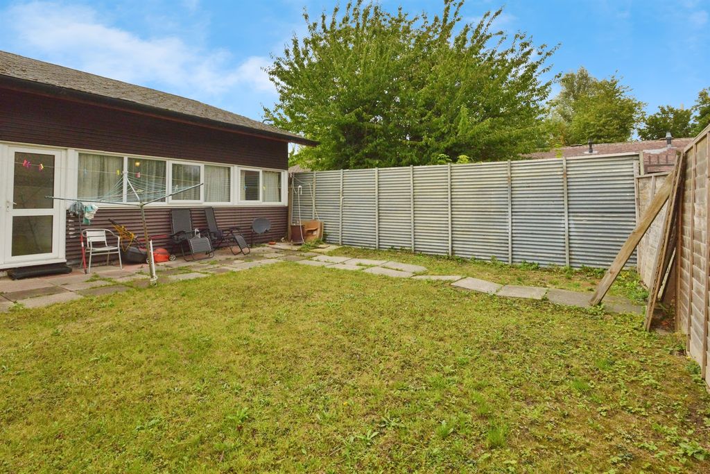 Property photo 2 of 12