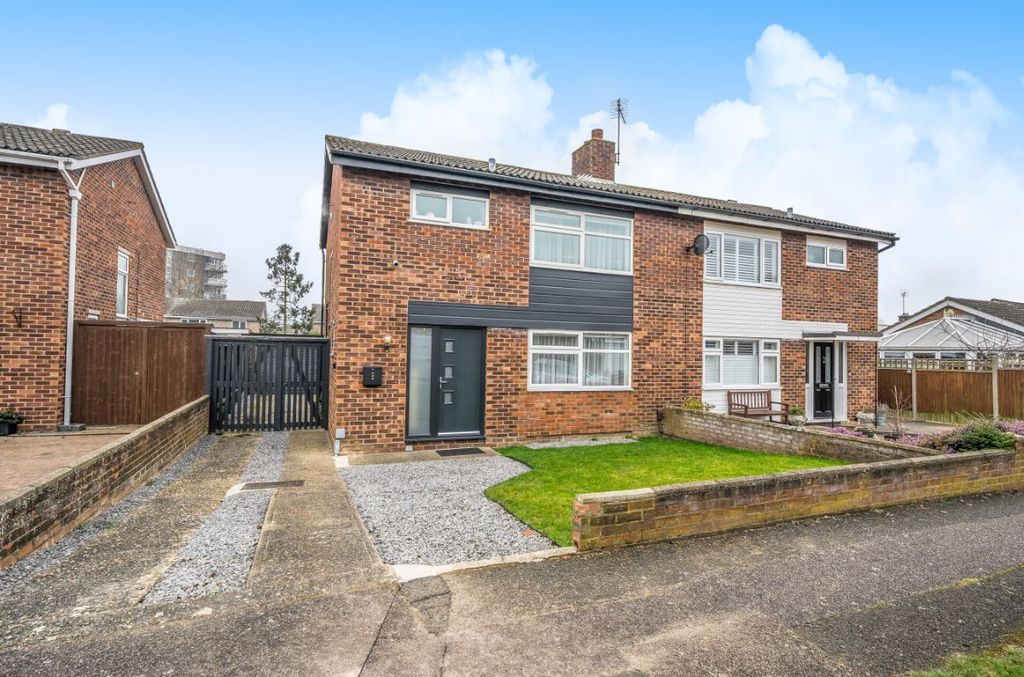 Property photo 1 of 18