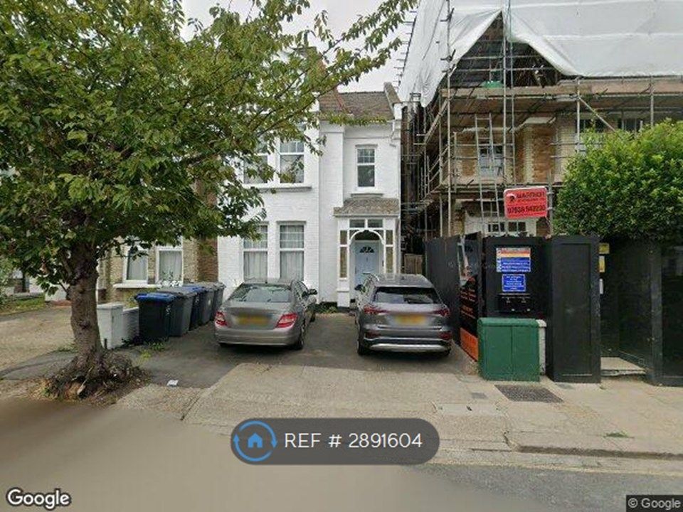 Property photo 2 of 34