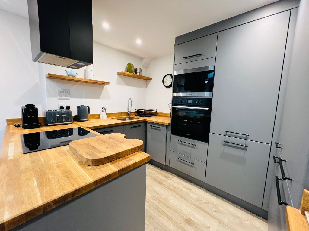 Property photo 2 of 13 Kitchen