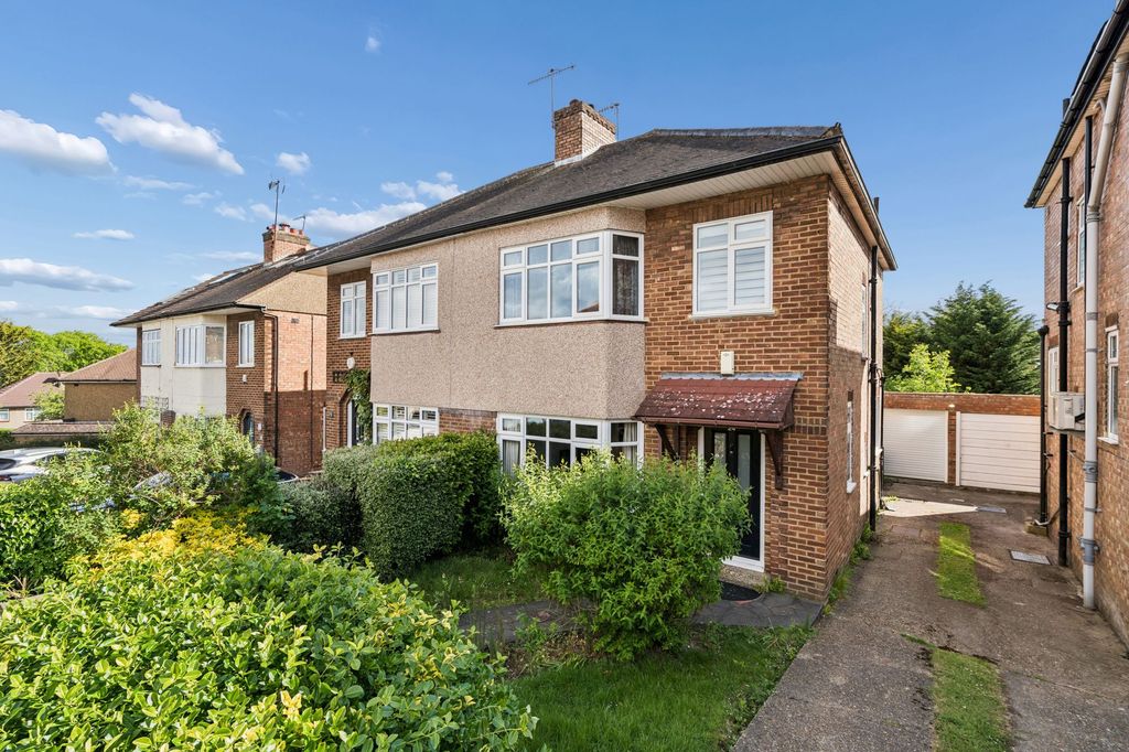 Property photo 1 of 18
