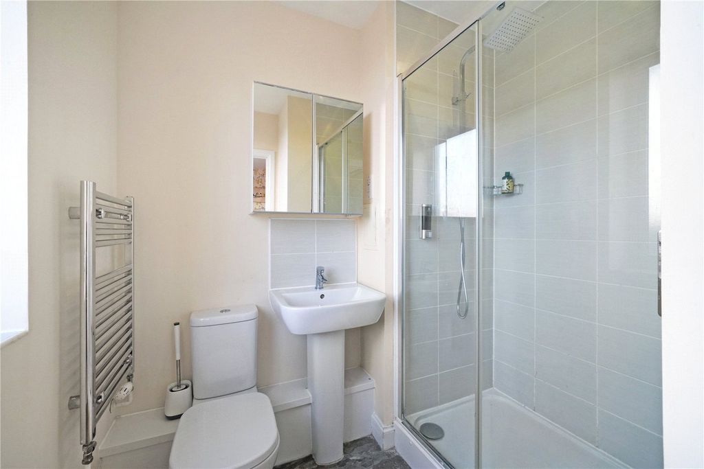 Property photo 2 of 6 Picture No. 23