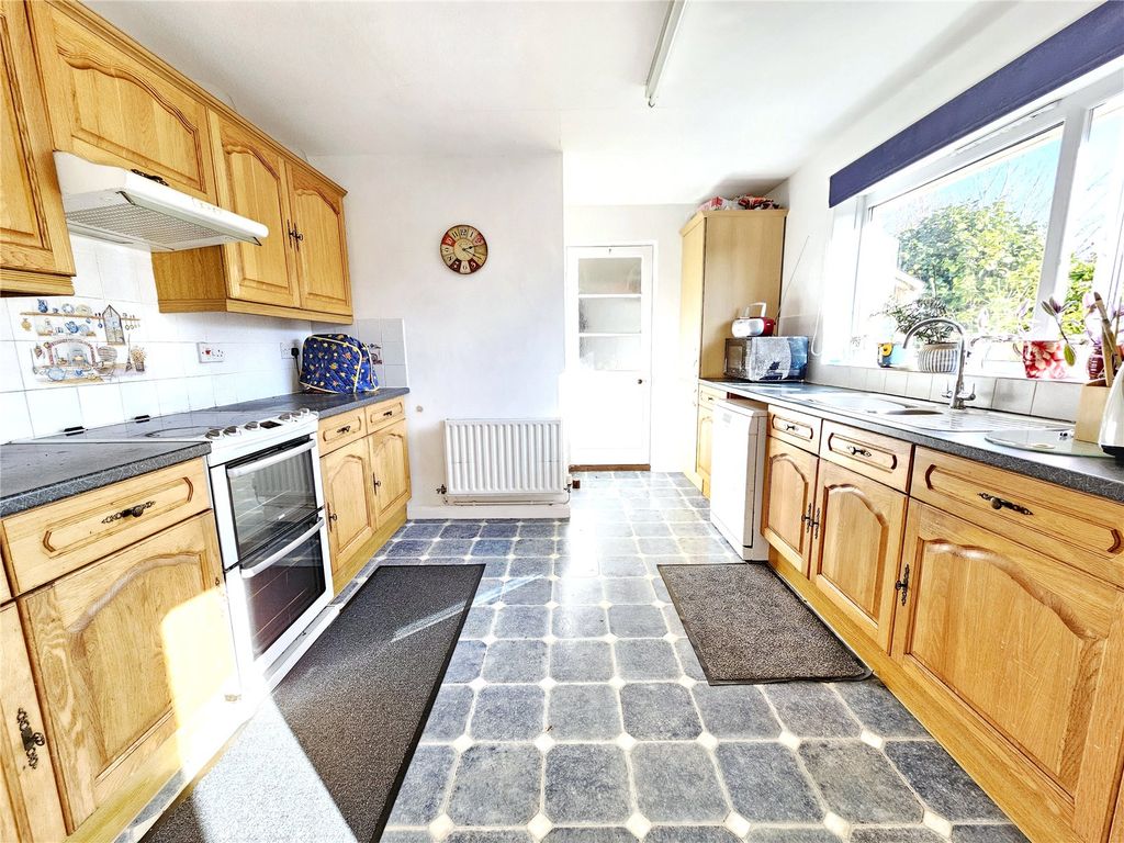 Property photo 3 of 23 Picture No. 19