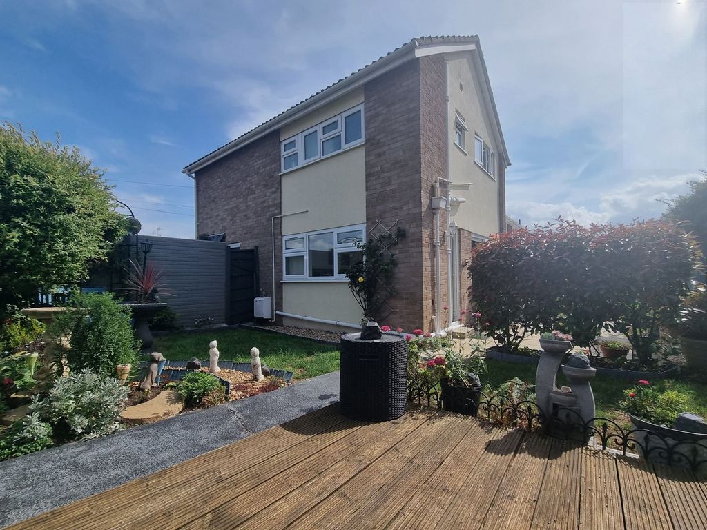 Property photo 3 of 13