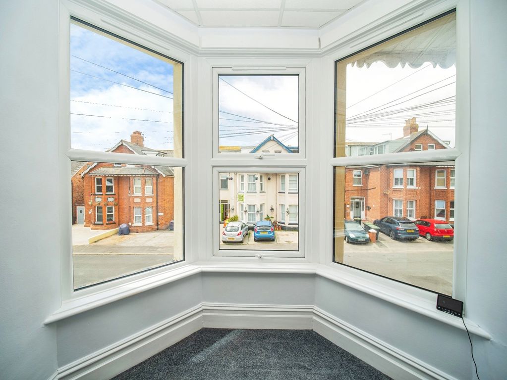 Property photo 3 of 11 Pbox-Img.Jpg