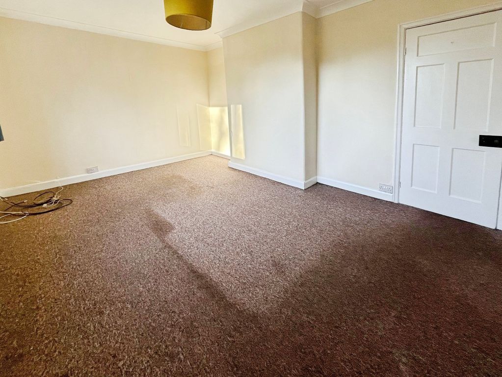 Property photo 3 of 16 Picture 3