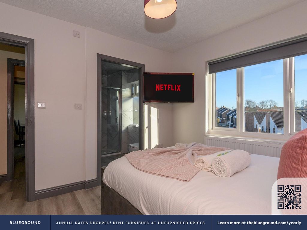 Property photo 3 of 27 Bedroom