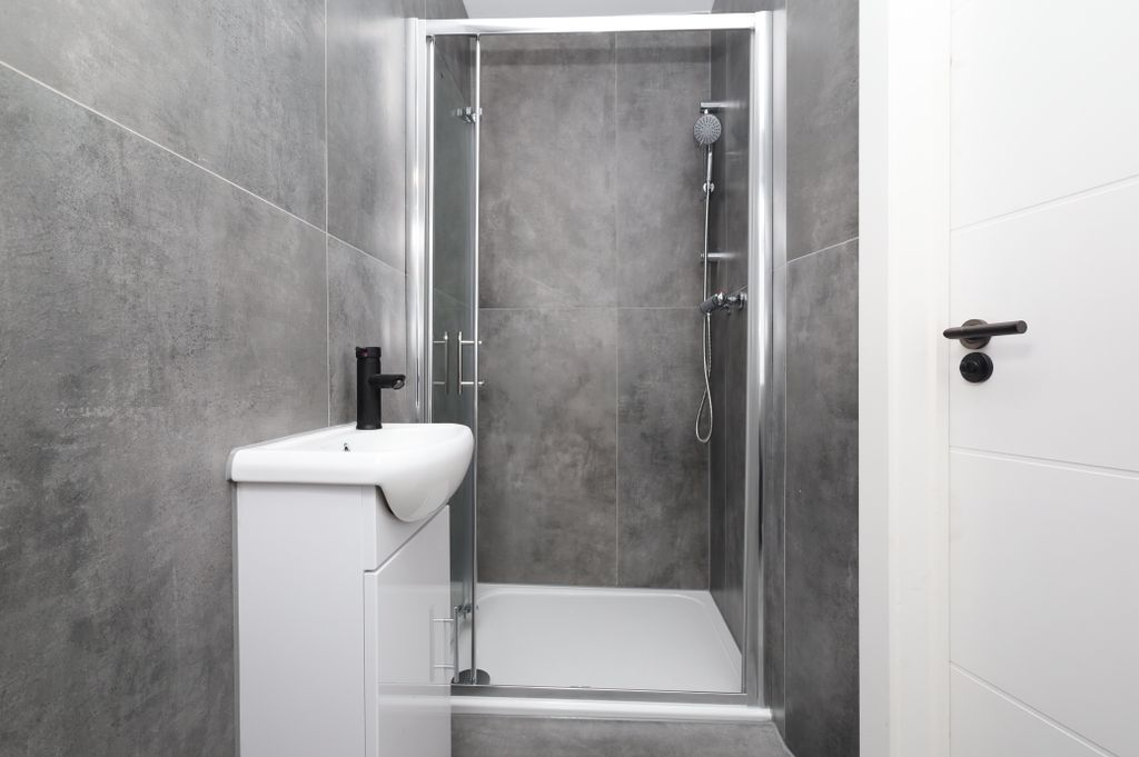 Property photo 2 of 2