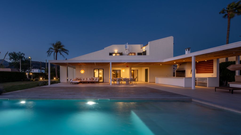 Property photo 1 of 28 81217 Small-29.Jpg